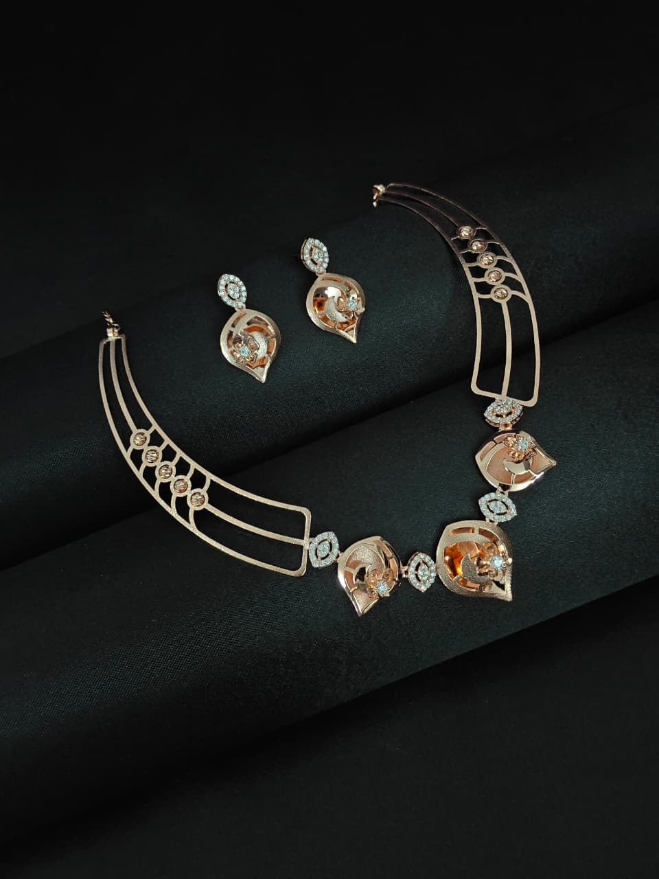 The Artistic Rose Petal Set